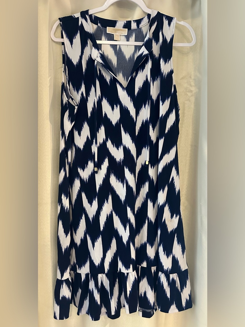 Michael Kors Navy Blue/ White Zigzag Pattern Size XL